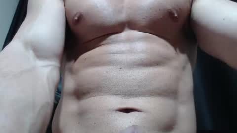 Snapshot of saradorj92 chatting on June 30, 12:00 am saradorj92 online show from June 30, 12:00 am