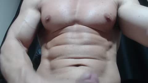 Snapshot of saradorj92 chatting on July 30, 1:37 am saradorj92 online show from July 30, 1:37 am