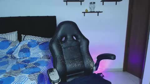 Snapshot of saraevil chatting on October 24, 4:20 am Sara online show from October 24, 4:20 am