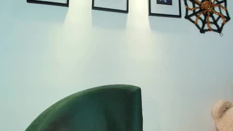 Snapshot of saraevil chatting on December 15, 5:01 am Sara online show from December 15, 5:01 am