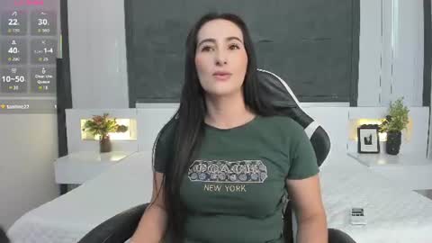 Snapshot of saragomez_1 chatting on July 28, 3:08 pm Sara Gomez online show from July 28, 3:08 pm