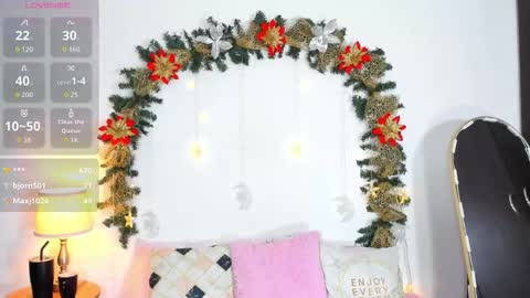 sarah  cinnamon online show from December 2, 10:49 pm