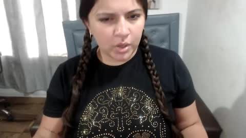 sarah online show from May 21, 4:14 pm
