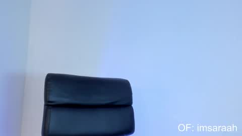 Snapshot of sarah_angelz chatting on February 16, 4:53 pm Sarah online show from February 16, 4:53 pm