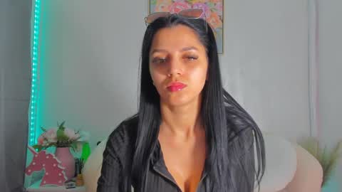 Sara online show from April 27, 7:39 am