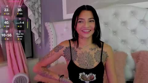 Snapshot of sarah_curtis chatting on November 17, 2:50 am Sarah online show from November 17, 2:50 am