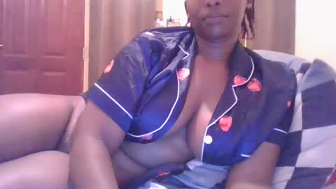 sarah_haggai online show from April 27, 4:16 pm