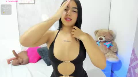 Snapshot of sarah_lowee chatting on July 16, 6:14 pm sarah_lowee online show from July 16, 6:14 pm