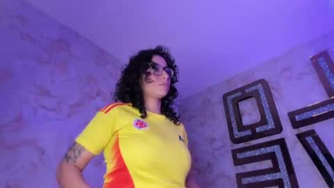 Snapshot of sarah_sluty chatting on June 18, 2:23 am Sarah online show from June 18, 2:23 am