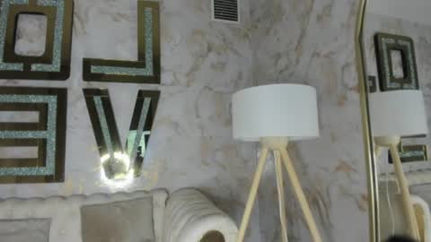 Snapshot of sarah_sluty chatting on June 24, 1:59 am Sarah online show from June 24, 1:59 am
