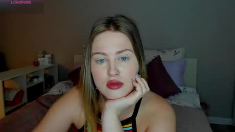 Sarah online show from September 30, 12:04 am