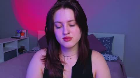 Sarah online show from June 6, 11:09 pm