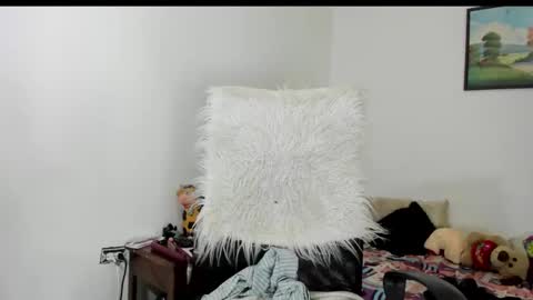 Snapshot of sarah_sweett chatting on November 18, 6:40 am Sarah online show from November 18, 6:40 am