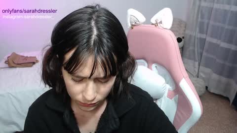 Snapshot of sarahdressler chatting on January 22, 12:38 am sarahdressler online show from January 22, 12:38 am