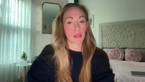 Sarah online show from June 9, 1:50 am