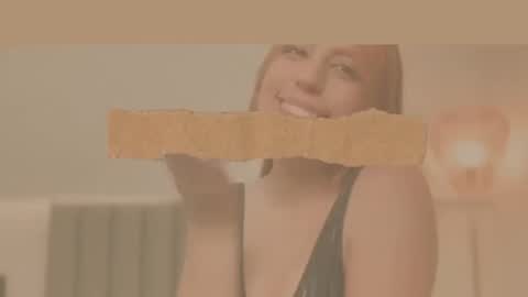 Snapshot of sarahgrant_ chatting on January 14, 5:30 am sarahgrant_ online show from January 14, 5:30 am