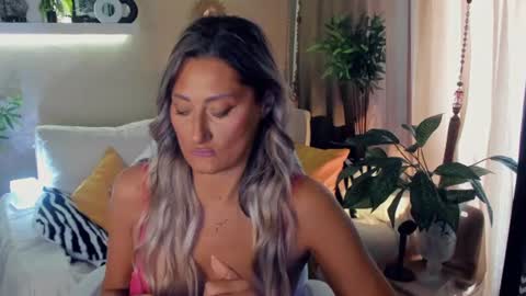 Divine Sarah NONUDE model online show from July 28, 6:09 am
