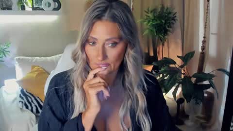 Divine Sarah NONUDE model online show from July 30, 2:16 pm