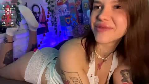 Sarah online show from May 2, 1:21 am