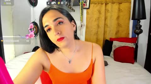 Snapshot of sarahjey chatting on January 15, 1:02 am SARAHJEY online show from January 15, 1:02 am