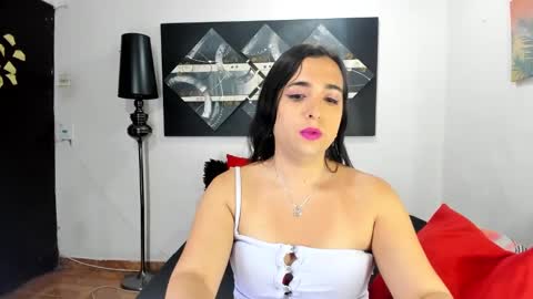 Snapshot of sarahjey chatting on February 20, 11:32 pm SARAHJEY online show from February 20, 11:32 pm