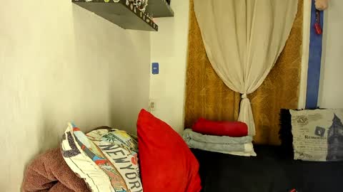 Snapshot of sarahjey chatting on June 16, 2:52 pm SARAHJEY online show from June 16, 2:52 pm
