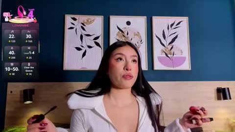 Sarah online show from December 17, 7:53 pm