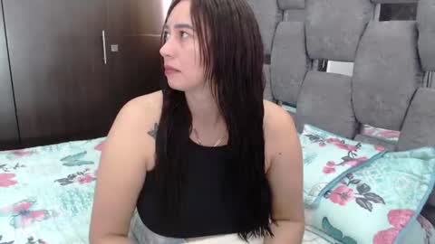 Lia online show from June 25, 5:39 pm