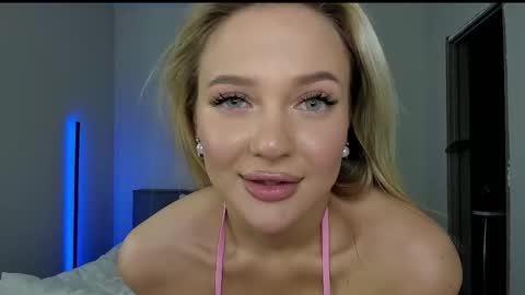 Snapshot of sarahphyllis chatting on October 21, 9:04 pm sarahphyllis online show from October 21, 9:04 pm