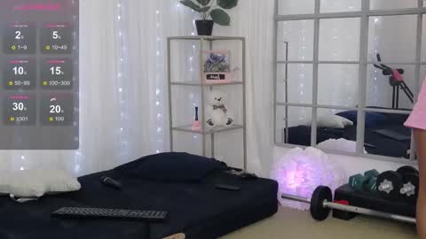 sarahraiynex online show from March 4, 11:27 am