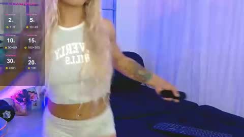 sarahraiynex online show from July 30, 10:14 am