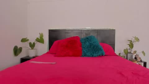 Snapshot of sarahredi chatting on January 20, 7:35 pm Girl next door online show from January 20, 7:35 pm