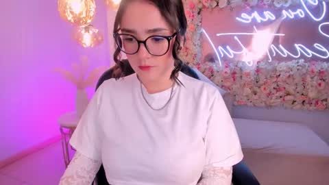 Sarah Rhodes online show from January 6, 11:58 am