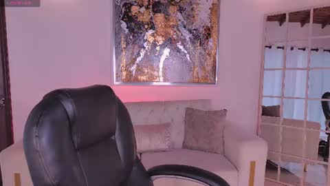 Sarah Rhodes online show from July 2, 12:00 pm