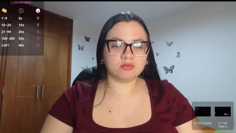 Snapshot of sarahros1 chatting on October 28, 4:16 am Sarah online show from October 28, 4:16 am