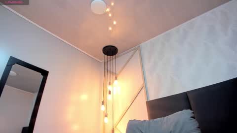 Sarah online show from November 17, 11:38 am