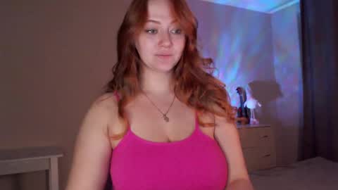 Snapshot of sarahsweetie_ chatting on January 2, 3:08 pm Sarah online show from January 2, 3:08 pm