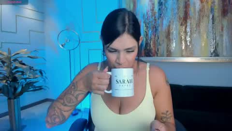 Snapshot of sarahyates chatting on May 30, 4:20 am Sarah independent model online show from May 30, 4:20 am