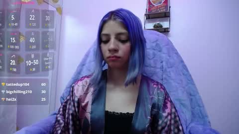 Snapshot of sarai_petite_ chatting on February 22, 9:01 am SARAI online show from February 22, 9:01 am