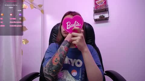 Snapshot of sarai_petite_ chatting on February 28, 7:48 am SARAI online show from February 28, 7:48 am