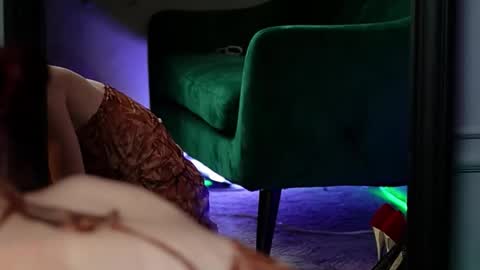 Snapshot of saraiangel chatting on December 3, 6:39 pm Sarai online show from December 3, 6:39 pm