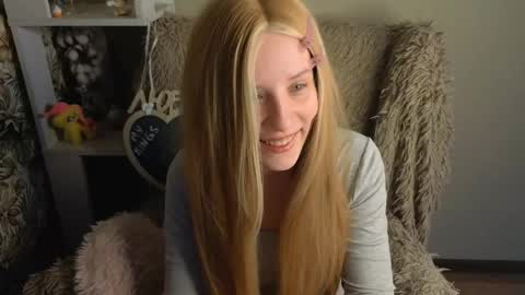 Sara online show from May 26, 1:56 am