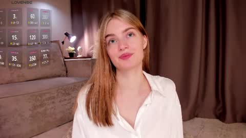 Rosie online show from June 19, 9:18 pm