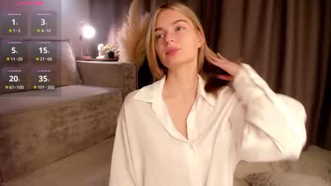 Rosie online show from July 8, 9:08 pm