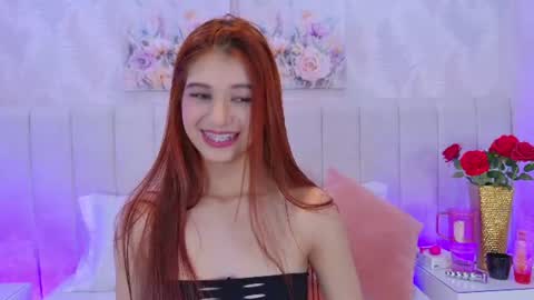 Sara Lugo  online show from June 25, 8:02 pm