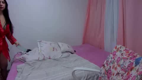sara luna online show from May 15, 8:27 pm