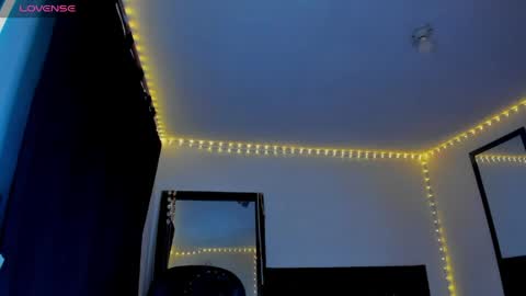 Snapshot of sarapiink chatting on April 16, 6:03 am Sara online show from April 16, 6:03 am