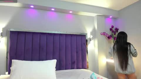 Sara   online show from October 21, 10:43 pm