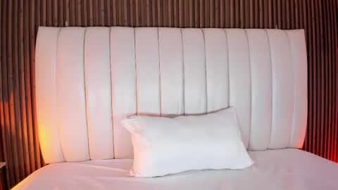 Sara   online show from March 14, 10:37 pm