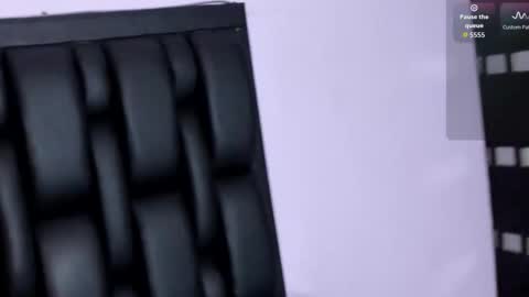 Snapshot of sararoy_ chatting on November 24, 7:13 pm Sara online show from November 24, 7:13 pm